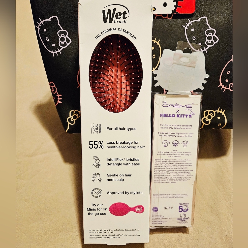 Hello Kitty Essentials Bundle - Picture 6 of 16
